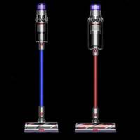 Dyson V11 Outsize: A Cordless Vacuum For Large Homes